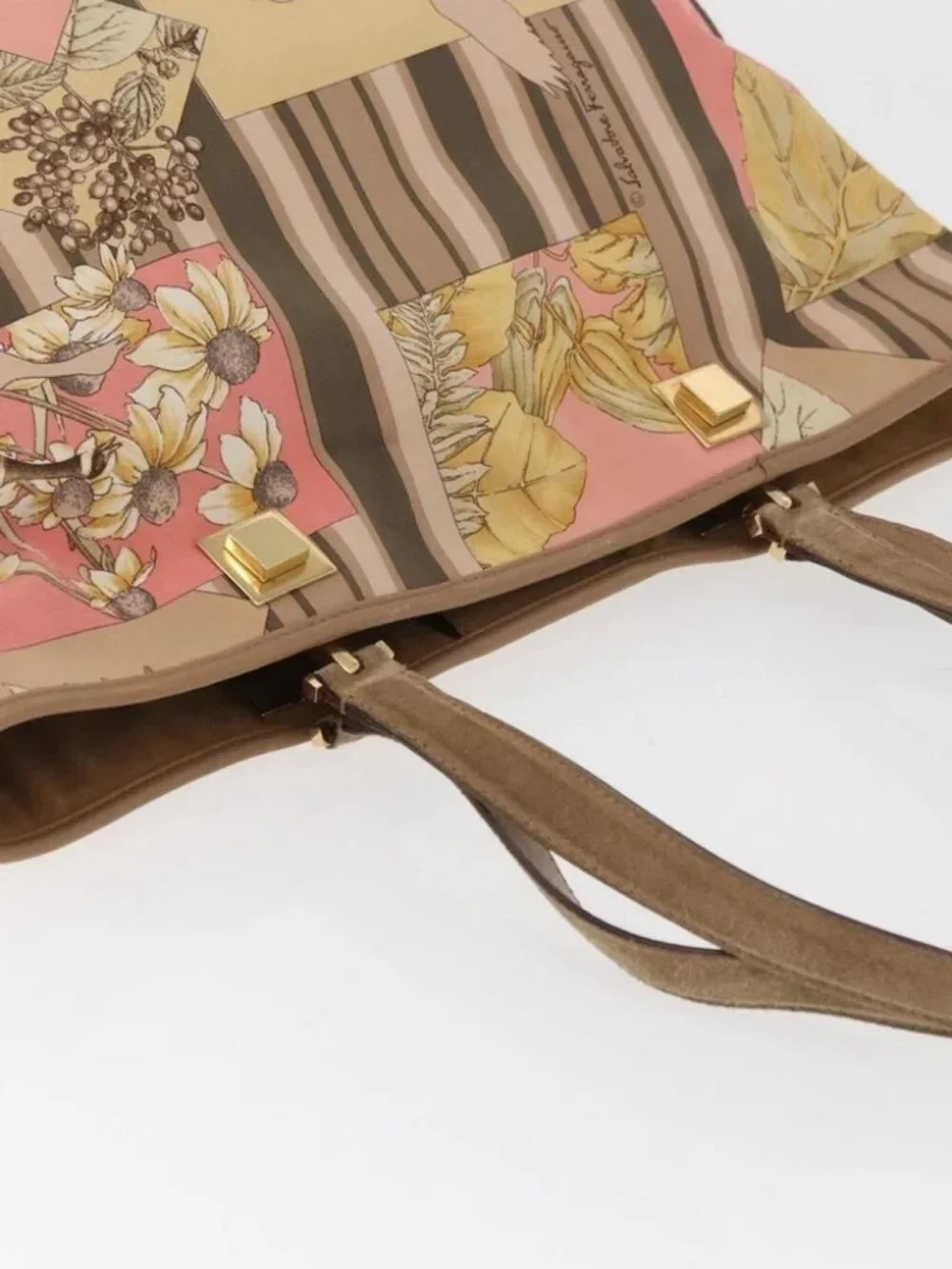 Salvatore Ferragamo Tote Bag Nylon Beige Gold Auth BAZ714A